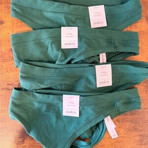 4 Auden green thongs NWT